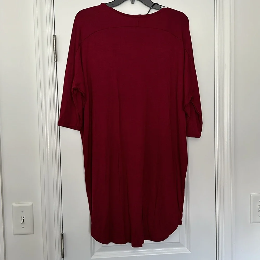 Forever 21 Raspberry Tunic - Picture 2 of 4